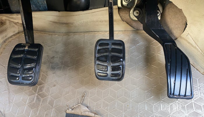 2016 Maruti Swift Dzire VXI, Petrol, Manual, 49,000 km, Pedals