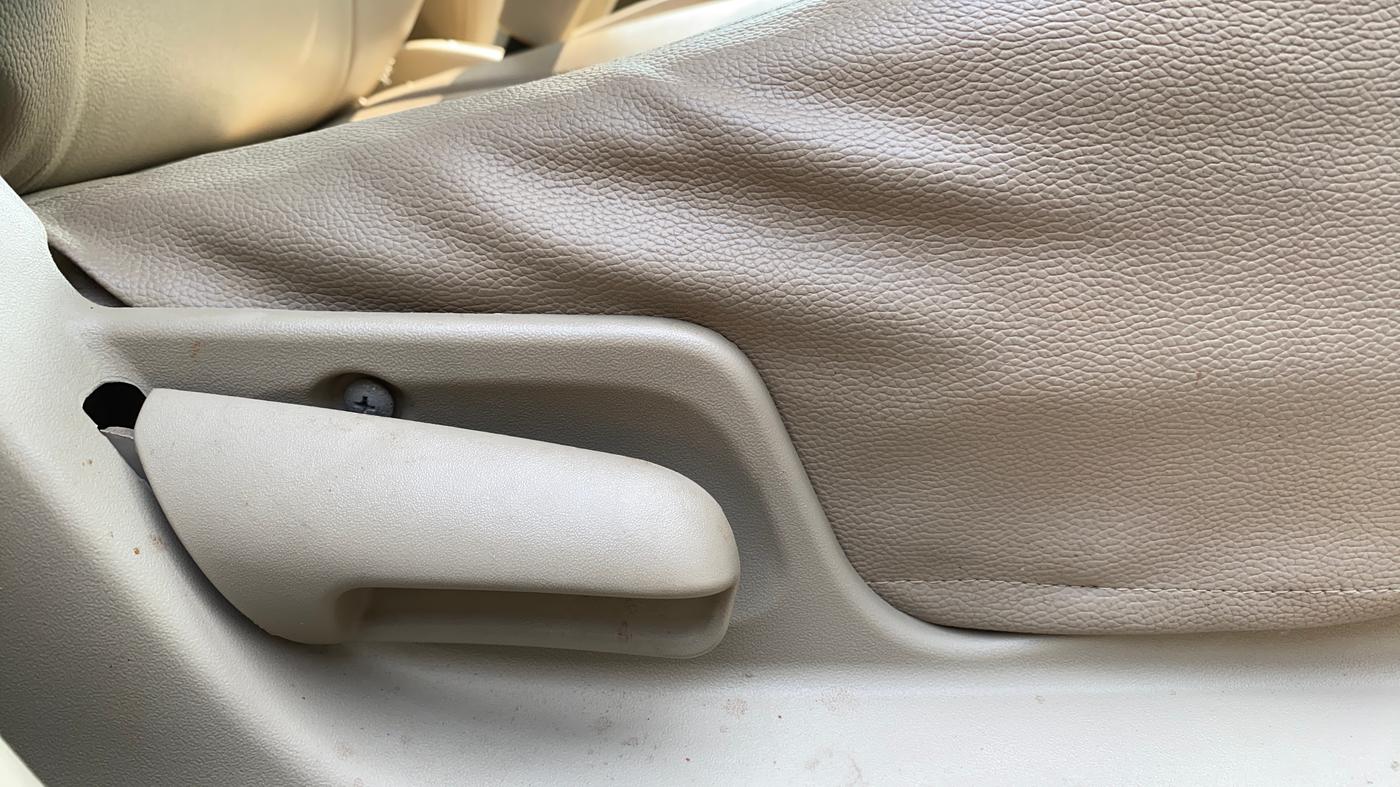 2016 Maruti Swift Dzire VXI, Petrol, Manual, 49,097 km, Driver Side Adjustment Panel