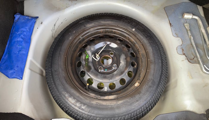 2016 Maruti Swift Dzire VXI, Petrol, Manual, 49,000 km, Spare Tyre