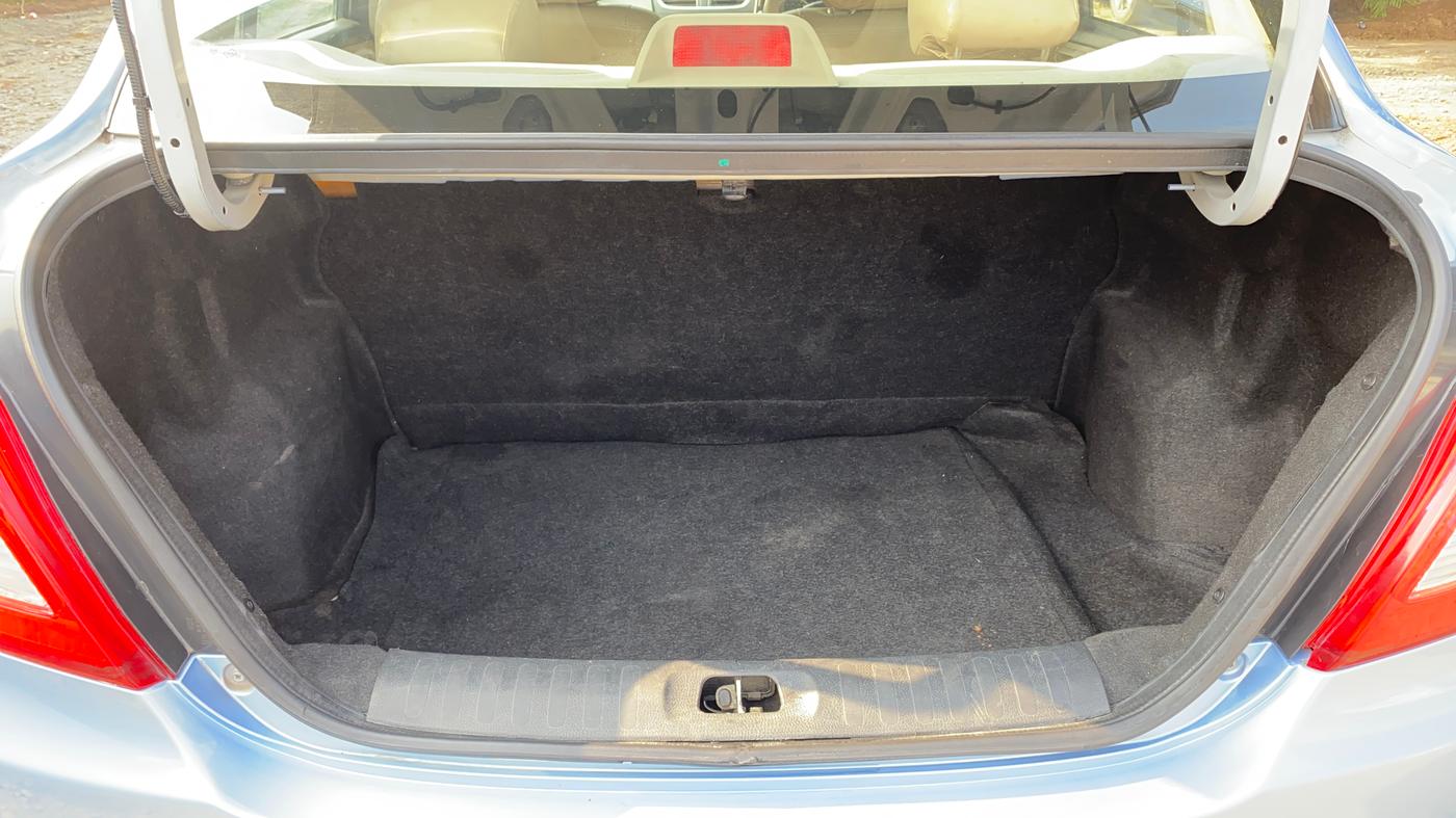 2016 Maruti Swift Dzire VXI, Petrol, Manual, 49,097 km, Boot Inside