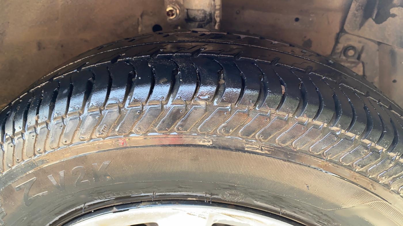 2016 Maruti Swift Dzire VXI, Petrol, Manual, 49,097 km, Right Front Tyre Tread