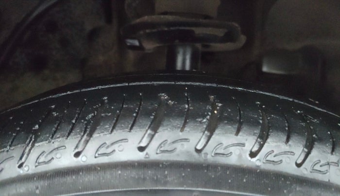 2018 Tata TIAGO NRG PETROL, Petrol, Manual, 61,623 km, Right Front Tyre Tread