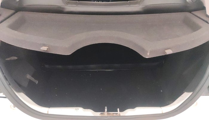 2018 Tata TIAGO NRG PETROL, Petrol, Manual, 61,623 km, Boot Inside