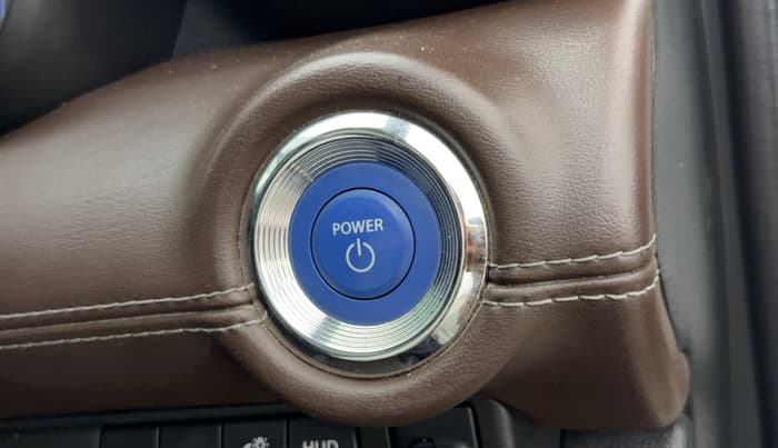 2024 Toyota URBAN CRUISER HYRYDER V HYBRID, Hybrid, Automatic, 30,657 km, Keyless Start/ Stop Button