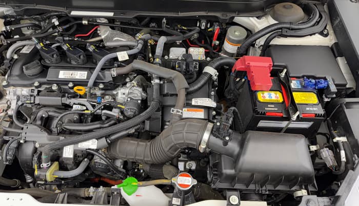 2024 Toyota URBAN CRUISER HYRYDER V HYBRID, Hybrid, Automatic, 30,657 km, Engine View - Left