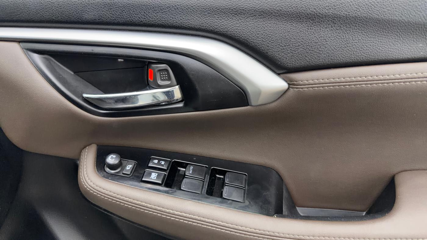 2024 Toyota URBAN CRUISER HYRYDER V HYBRID, Hybrid, Automatic, 30,657 km, Driver Side Door Panels Control