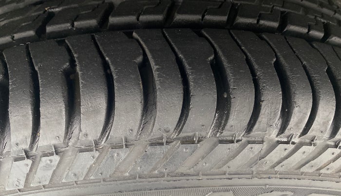 2016 Ford Ecosport AMBIENTE 1.5L PETROL, Petrol, Manual, 34,386 km, Left Front Tyre Tread