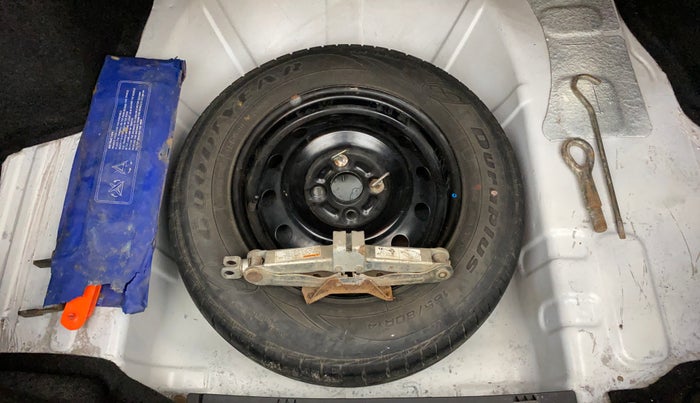 2010 Maruti Swift Dzire VDI, Diesel, Manual, 68,653 km, Spare Tyre