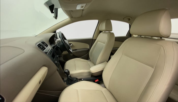 2015 Skoda Rapid 1.5 TDI AT ELEGANCE PLUS, Diesel, Automatic, 48,693 km, Right Side Front Door Cabin