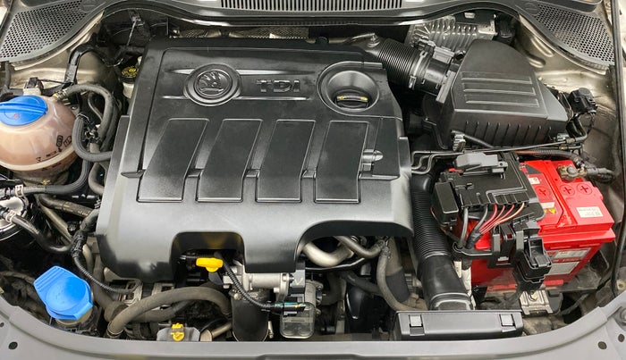 2015 Skoda Rapid 1.5 TDI AT ELEGANCE PLUS, Diesel, Automatic, 48,693 km, Open Bonet