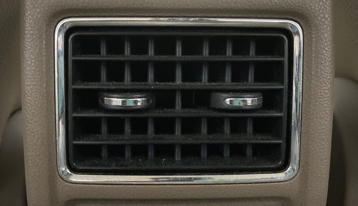 2015 Skoda Rapid 1.5 TDI AT ELEGANCE PLUS, Diesel, Automatic, 48,693 km, Rear AC Vents