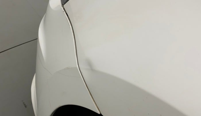 2017 Volkswagen Vento HIGHLINE PLUS 1.2 AT 16 ALLOY, Petrol, Automatic, 24,543 km, Left fender - Slightly dented