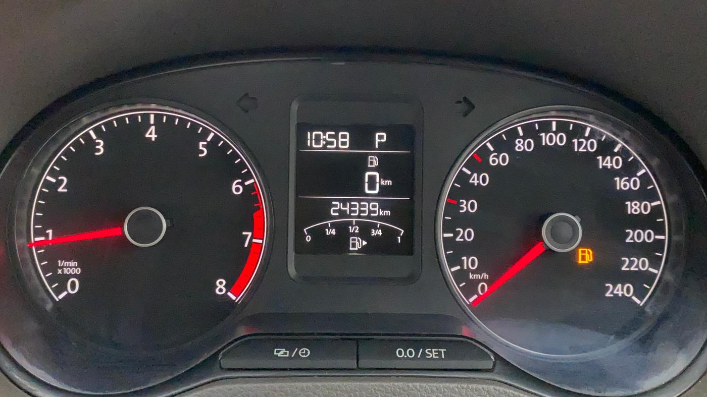 2017 Volkswagen Vento HIGHLINE PLUS 1.2 AT 16 ALLOY, Petrol, Automatic, 24,543 km, Odometer Image
