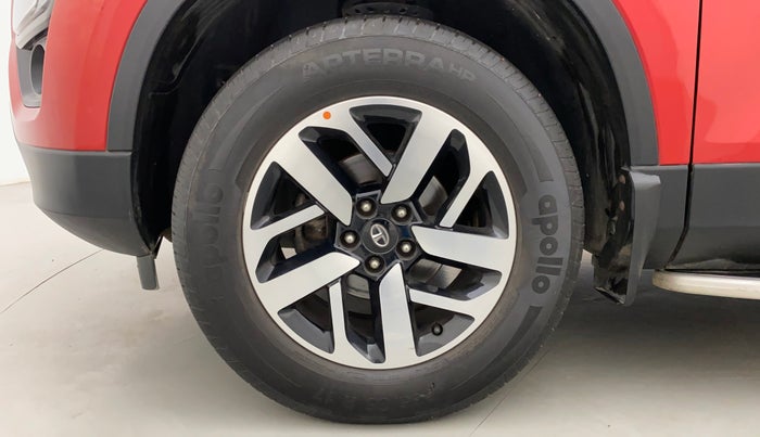 2021 Tata Harrier XZA PLUS 2.0L DUAL TONE, Diesel, Automatic, 18,232 km, Left Front Wheel
