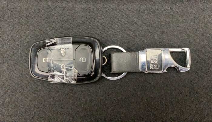 2021 Tata Harrier XZA PLUS 2.0L DUAL TONE, Diesel, Automatic, 18,232 km, Key Close Up