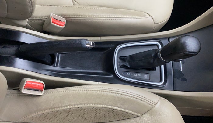 2018 Maruti Ciaz ALPHA  AT 1.5 SHVS PETROL, Petrol, Automatic, 58,671 km, Gear Lever
