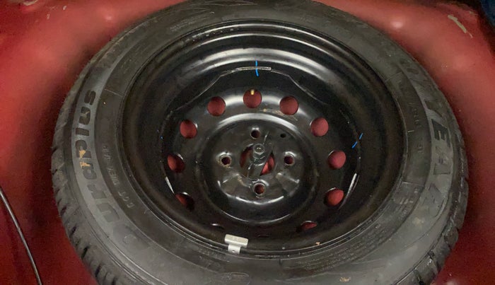 2017 Hyundai Eon SPORTZ, Petrol, Manual, 16,551 km, Spare Tyre