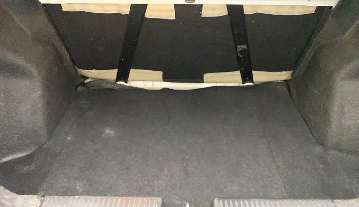 2018 Maruti Dzire ZXI AMT, Petrol, Automatic, 30,696 km, Boot Inside