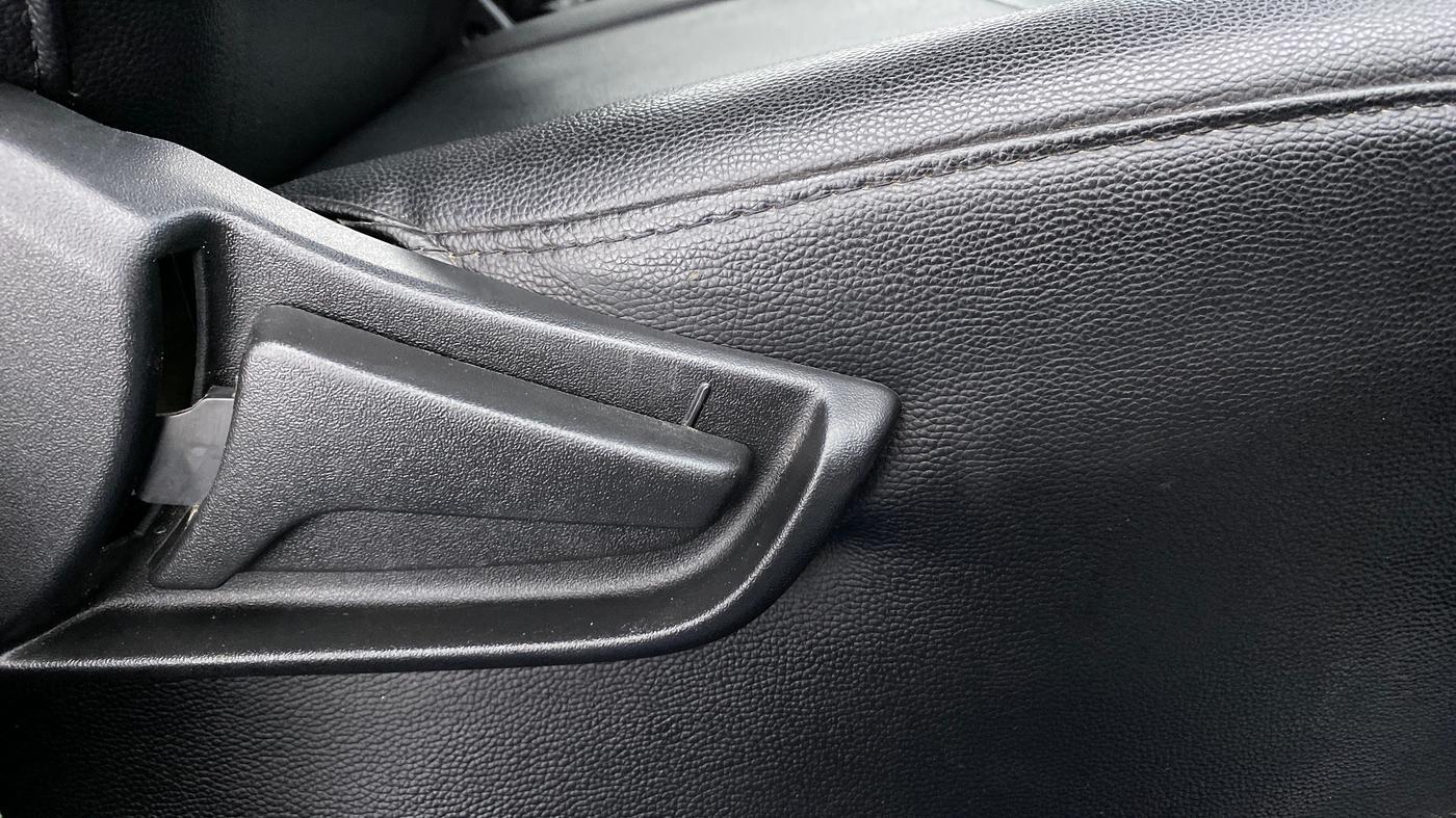2019 Maruti S PRESSO VXI PLUS, Petrol, Manual, 28,747 km, Driver Side Adjustment Panel