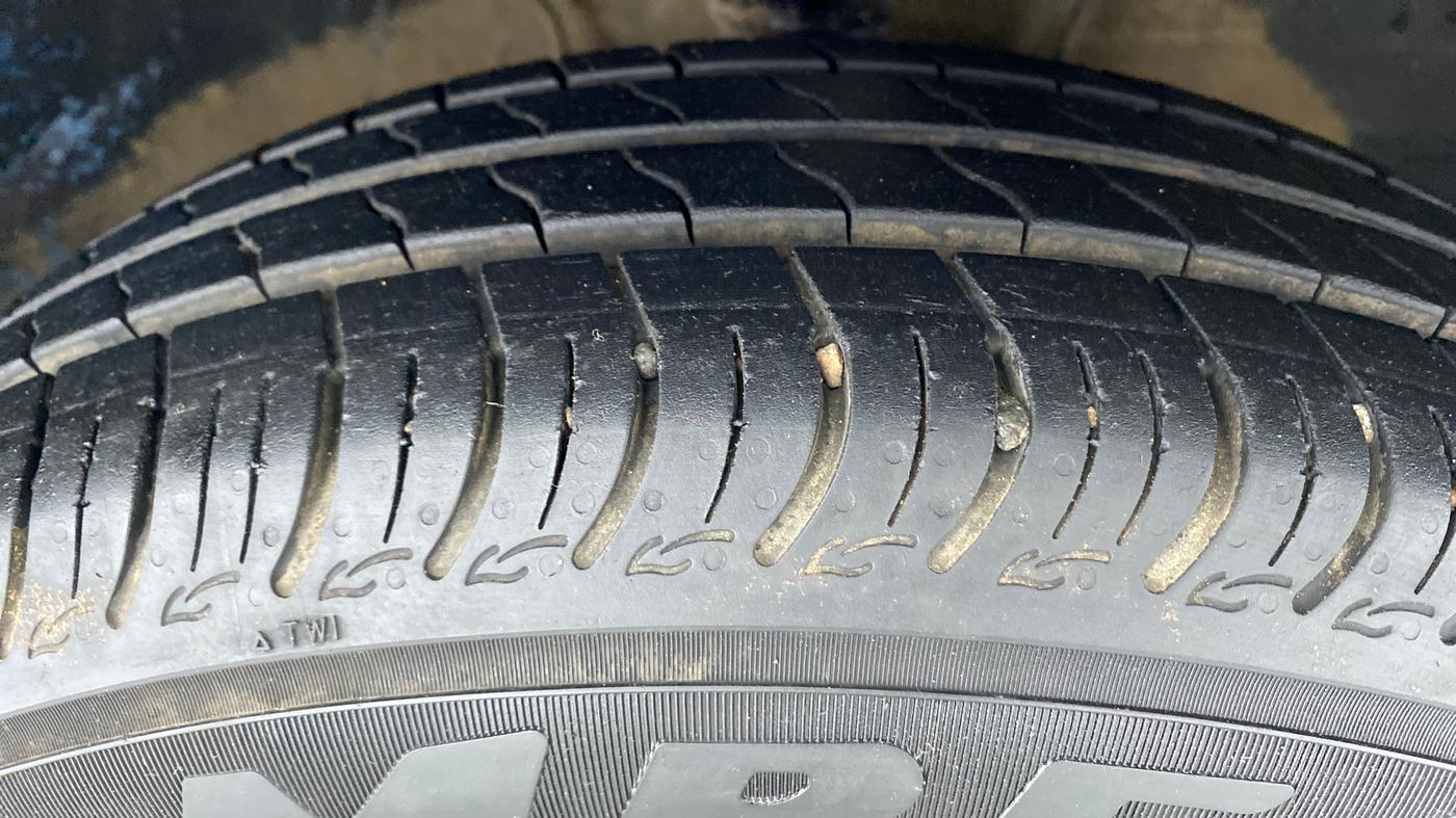 2019 Maruti S PRESSO VXI PLUS, Petrol, Manual, 28,747 km, Right Front Tyre Tread