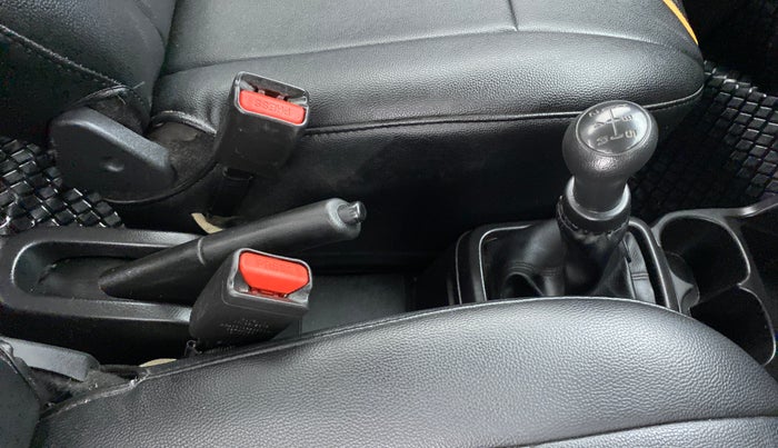 2019 Maruti S PRESSO VXI PLUS, Petrol, Manual, 28,747 km, Gear Lever