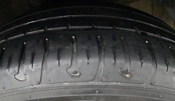 2018 Hyundai Xcent S 1.2, Petrol, Manual, 34,634 km, Left Front Tyre Tread