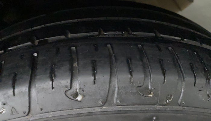 2018 Hyundai Xcent S 1.2, Petrol, Manual, 34,634 km, Left Rear Tyre Tread