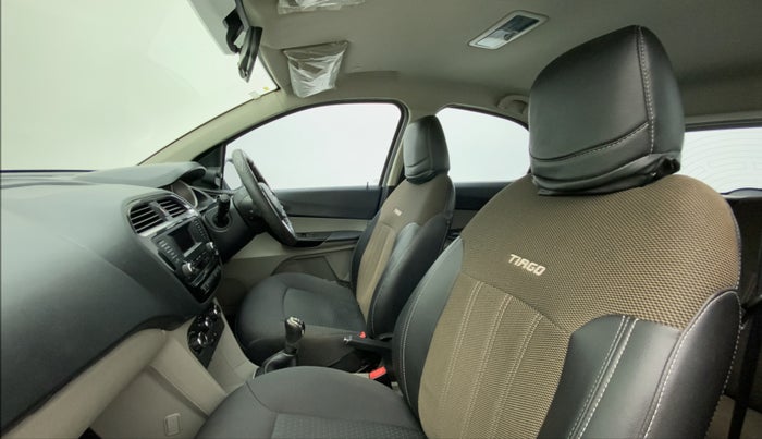 2016 Tata Tiago XZ PETROL, Petrol, Manual, 95,312 km, Right Side Front Door Cabin
