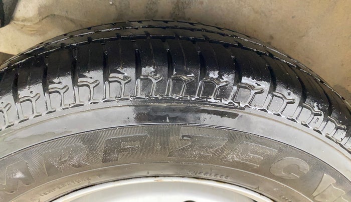 2015 Hyundai i10 MAGNA 1.1, Petrol, Manual, 32,420 km, Right Rear Tyre Tread