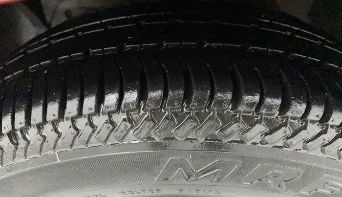 2015 Ford New Figo 1.2 TREND, Petrol, Manual, 54,155 km, Left Front Tyre Tread