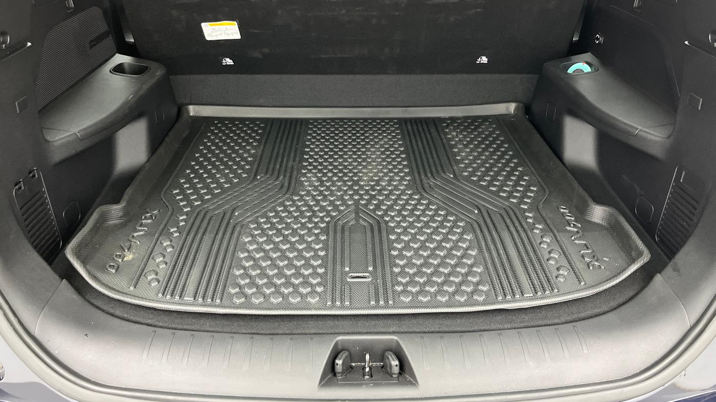 2023 Mahindra XUV700 AX 5 P AT 5 STR, Petrol, Automatic, 35,913 km, Boot Inside