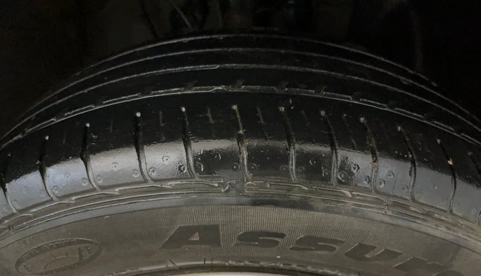 2021 Hyundai VENUE S 1.2, Petrol, Manual, 30,315 km, Right Front Tyre Tread