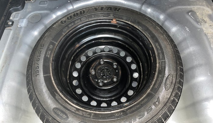 2021 Hyundai VENUE S 1.2, Petrol, Manual, 30,315 km, Spare Tyre