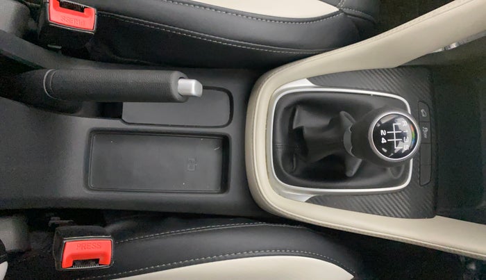 2022 MG ASTOR STYLE 1.5 MT, Petrol, Manual, 11,411 km, Gear Lever