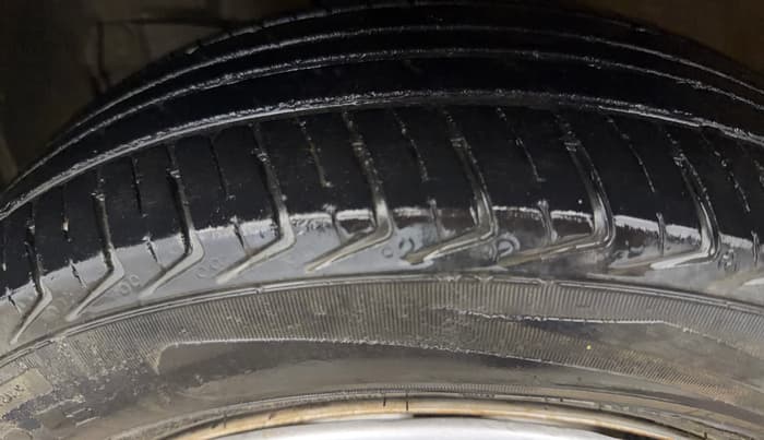 2021 Maruti New Wagon-R LXI (O) 1.0, Petrol, Manual, 45,257 km, Left Front Tyre Tread