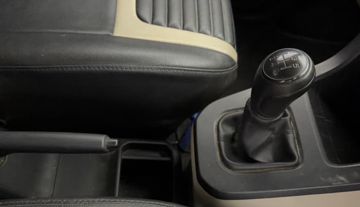 2021 Maruti New Wagon-R LXI (O) 1.0, Petrol, Manual, 45,257 km, Gear Lever