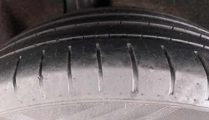 2018 Maruti Baleno ZETA 1.2 K12 CVT, Petrol, Automatic, 43,364 km, Right Rear Tyre Tread