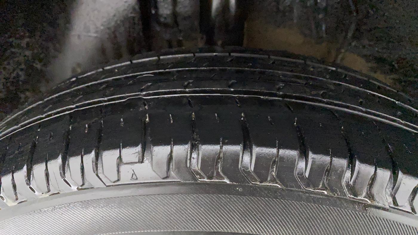 2021 Tata ALTROZ XE PETROL, Petrol, Manual, 45,474 km, Right Rear Tyre Tread