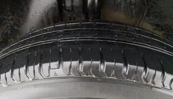 2021 Tata ALTROZ XE PETROL, Petrol, Manual, 45,474 km, Right Rear Tyre Tread