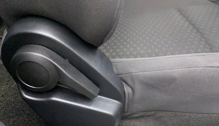 2021 Tata ALTROZ XE PETROL, Petrol, Manual, 45,474 km, Driver Side Adjustment Panel