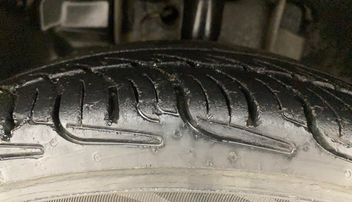 2016 Tata Tiago XE DIESEL, Diesel, Manual, 98,484 km, Left Front Tyre Tread