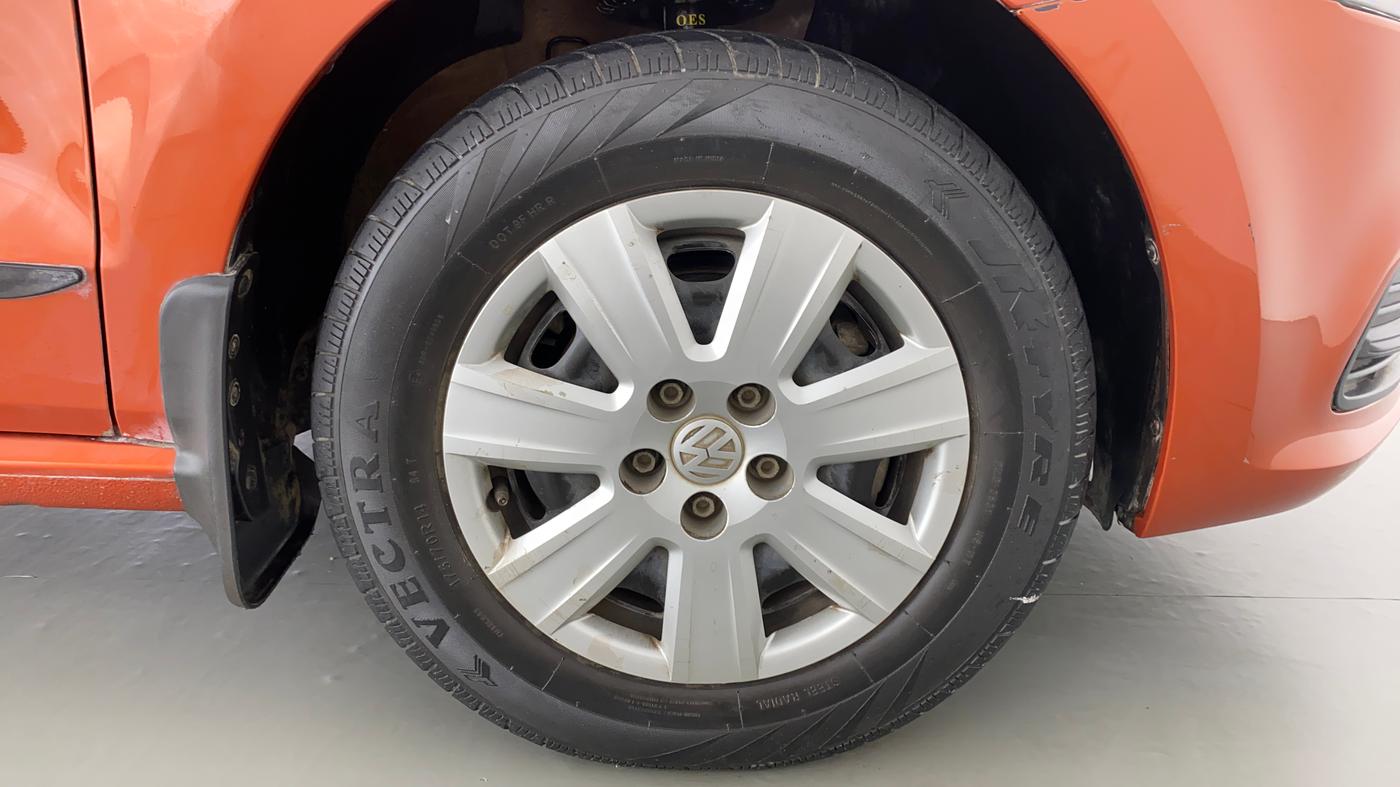 2014 Volkswagen Polo TRENDLINE 1.2L PETROL, Petrol, Manual, 24,328 km, Right Front Wheel