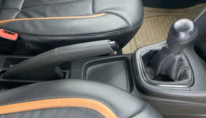 2014 Volkswagen Polo TRENDLINE 1.2L PETROL, Petrol, Manual, 24,328 km, Gear Lever
