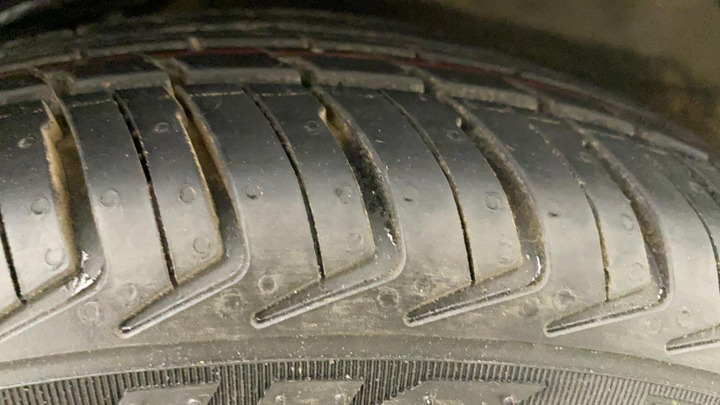 2011 Maruti Alto K10 VXI, Petrol, Manual, 1,01,283 km, Right Rear Tyre Tread
