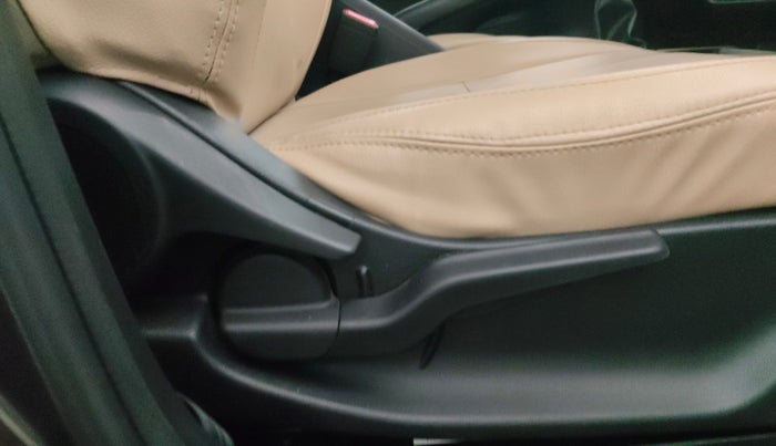 2022 Honda City 1.5L I-VTEC VX, Petrol, Manual, 29,302 km, Driver Side Adjustment Panel