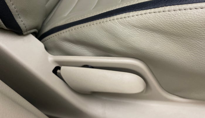 2013 Maruti Swift Dzire VXI, Petrol, Manual, 75,634 km, Driver Side Adjustment Panel