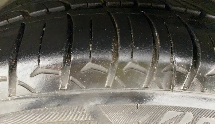2018 Ford FREESTYLE TITANIUM PLUS 1.2 PETROL, Petrol, Manual, 65,422 km, Left Front Tyre Tread