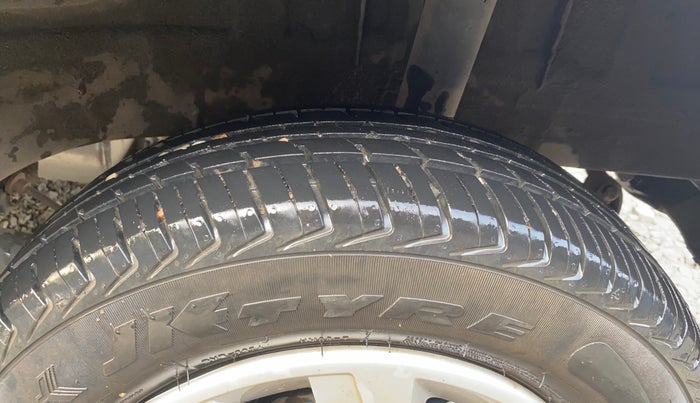 2017 Renault Kwid RXT 1.0, Petrol, Manual, 72,218 km, Left Rear Tyre Tread