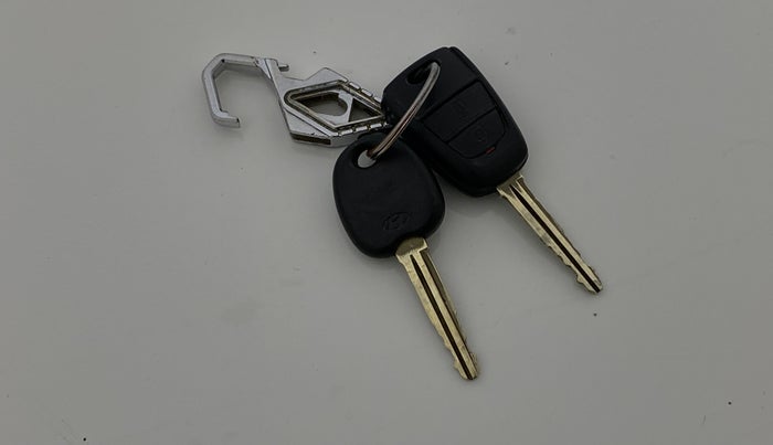 2016 Hyundai Grand i10 MAGNA 1.2 KAPPA VTVT, Petrol, Manual, 77,533 km, Key Close Up