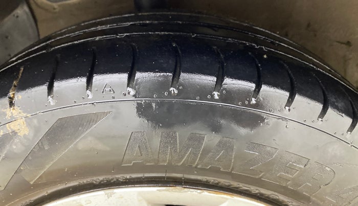 2016 Hyundai Grand i10 MAGNA 1.2 KAPPA VTVT, Petrol, Manual, 77,533 km, Left Front Tyre Tread